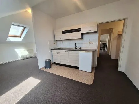 Pronájem bytu 1+kk, Brno - Židenice, Kuklenská, 37 m2