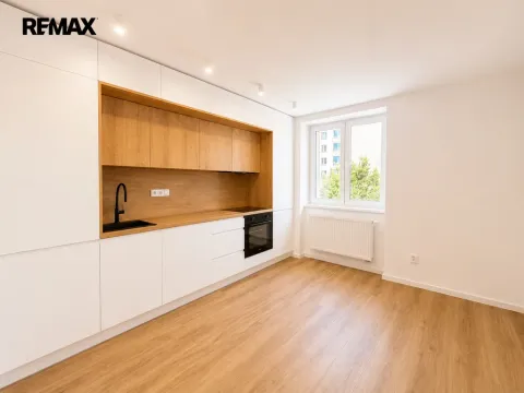 Pronájem bytu 2+1, Příbram - Příbram VII, náměstí 17. listopadu, 56 m2