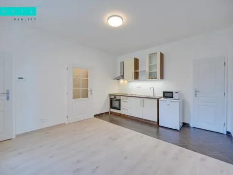Pronájem bytu 2+kk, Olomouc, Šmeralova, 43 m2