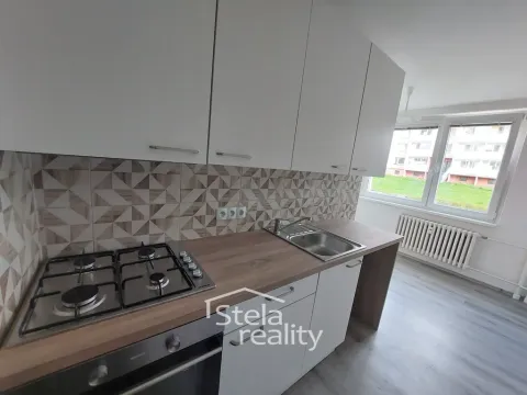 Prodej bytu 3+1, Bruntál, Dolní, 65 m2