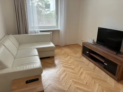 Pronájem bytu 2+1, Pardubice, Bratranců Veverkových, 51 m2