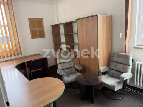 Pronájem kanceláře, Otrokovice, tř. Tomáše Bati, 18 m2