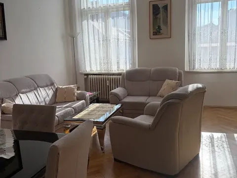 Pronájem bytu 3+1, Praha - Nové Město, Hálkova, 103 m2