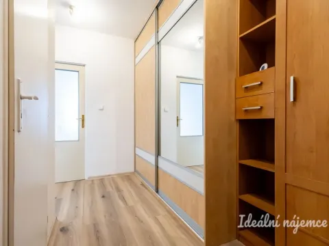 Pronájem bytu 3+1, Praha, V předpolí, 80 m2