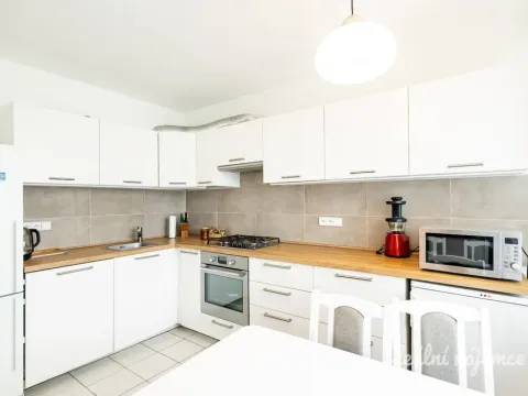 Pronájem bytu 3+1, Praha - Prosek, Jablonecká, 78 m2
