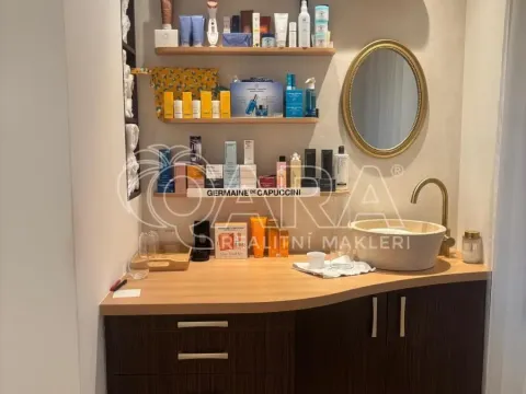 Prodej obchodního prostoru, Praha - Prosek, Veltruská, 22 m2