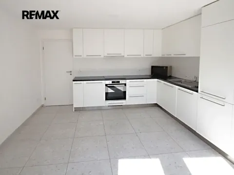 Pronájem bytu 1+kk, Kolín, Zlatá, 27 m2