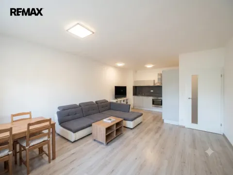 Pronájem bytu 2+kk, Hradec Králové - Nový Hradec Králové, Jana Masaryka, 58 m2
