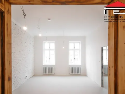 Prodej bytu 2+kk, Frýdek-Místek, Zámecké nám., 89 m2