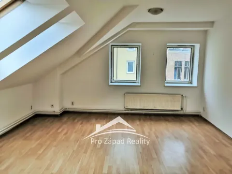 Pronájem bytu 2+1, Plzeň, Martinská, 67 m2