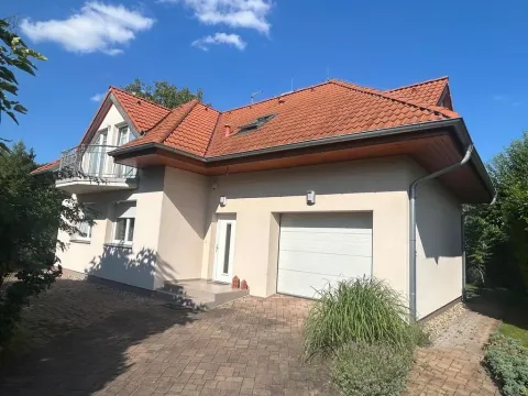Pronájem rodinného domu, Praha - Březiněves, V pěšinkách, 200 m2