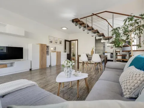 Prodej bytu 4+kk, Rudná, Jižní, 94 m2