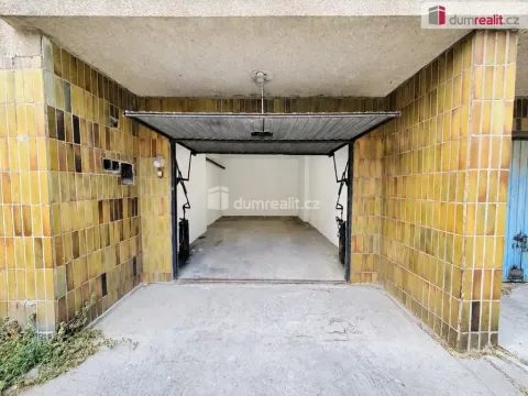 Pronájem garáže, Teplice, Třebízského, 21 m2