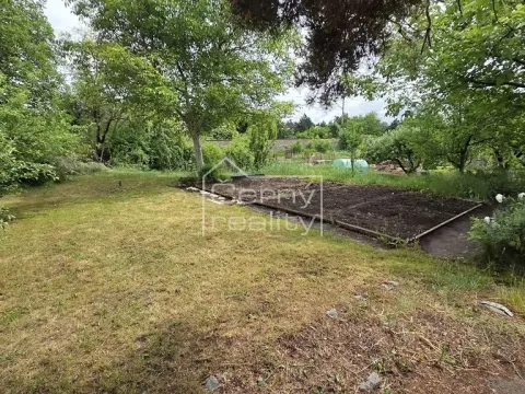 Prodej pozemku pro bydlení, Hradec Králové, Červený Dvůr, 1081 m2
