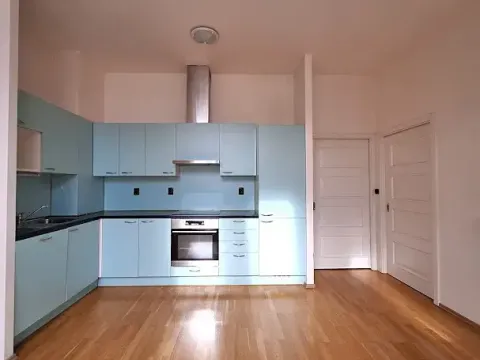 Pronájem bytu 1+1, Praha - Žižkov, Roháčova, 60 m2