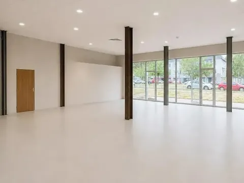 Pronájem obchodního prostoru, Praha - Strašnice, V olšinách, 154 m2