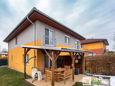 Prodej bytu 3+kk, Kostelec nad Labem, Myslivečkova, 75 m2