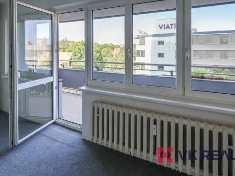 Pronájem bytu 2+1, Praha - Dejvice, Evropská, 75 m2
