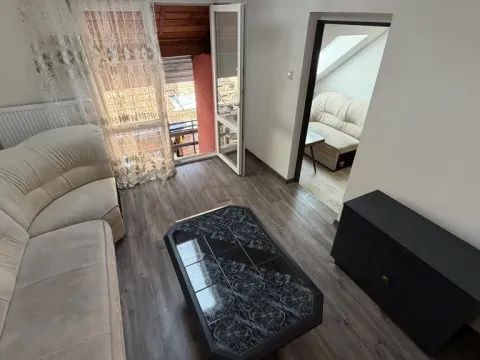 Pronájem bytu 2+1, Kochánky, 40 m2