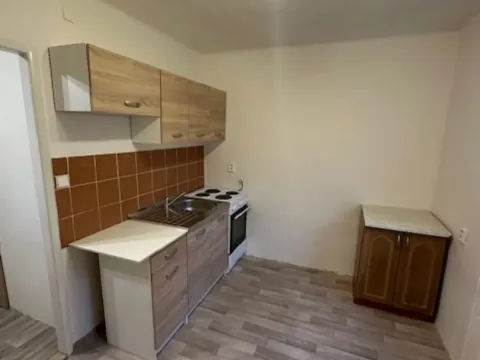 Pronájem bytu 1+1, Rokycany - Nové Město, Voldušská, 34 m2