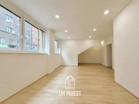 Pronájem obchodního prostoru, Plzeň - Východní Předměstí, Pařížská, 150 m2