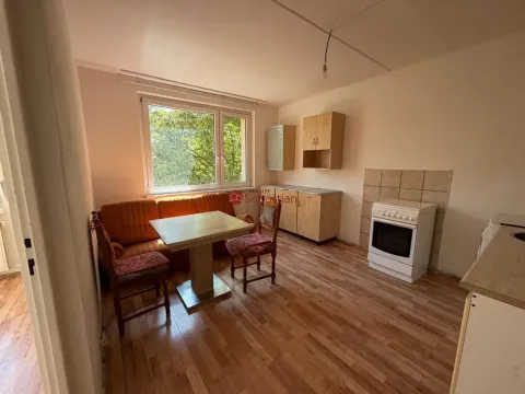 Pronájem bytu 1+1, Chomutov, Školní pěšina, 35 m2