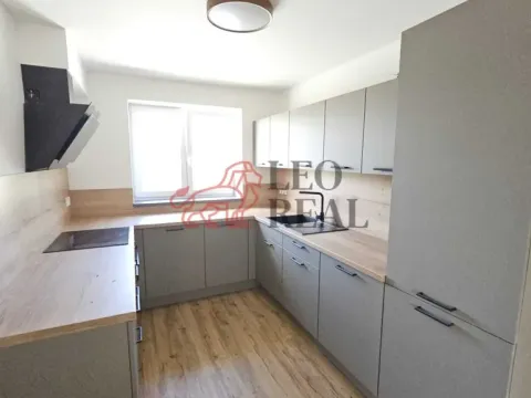 Prodej bytu 2+kk, Hranice - Hranice I-Město, Nádražní, 51 m2