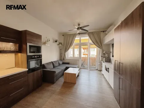 Prodej bytu 2+kk, Praha - Dejvice, Koulova, 43 m2