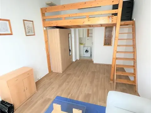 Pronájem bytu 1+kk, Praha - Libeň, Novákových, 34 m2