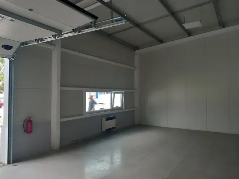 Pronájem skladu, Praha - Horní Počernice, F.V.Veselého, 94 m2