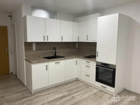 Prodej bytu 1+kk, Sokolov, Tovární, 23 m2