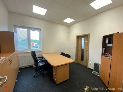 Pronájem kanceláře, Nymburk, Za Žoskou, 14 m2