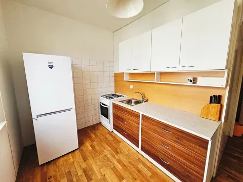 Pronájem bytu 2+1, Praha - Žižkov, Na vrcholu, 55 m2