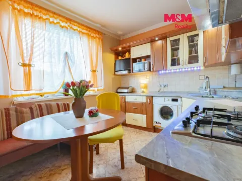 Prodej bytu 3+1, Chodov, Husova, 68 m2