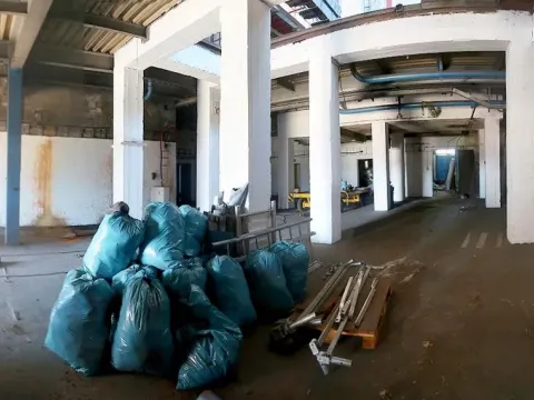 Pronájem skladu, Benešov, 300 m2