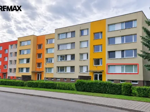 Prodej bytu 3+1, Jesenice, V Lázních, 72 m2