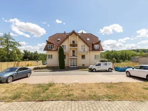 Prodej bytu 1+kk, Klobouky u Brna, Kašnická, 34 m2