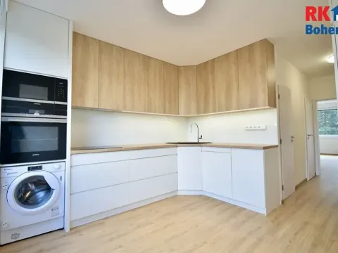 Pronájem bytu 3+1, Praha - Modřany, Mladenovova, 75 m2