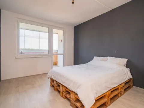 Prodej bytu 2+1, Milovice - Mladá, Průběžná, 65 m2