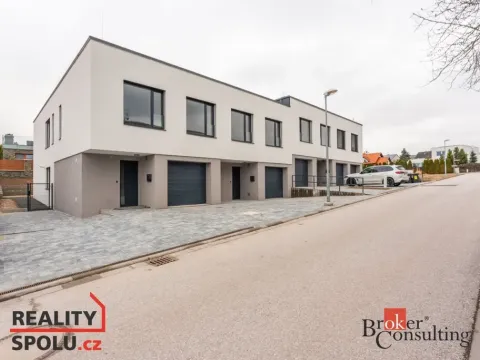 Pronájem bytu 4+kk, Hradec Králové - Nový Hradec Králové, Buková, 149 m2