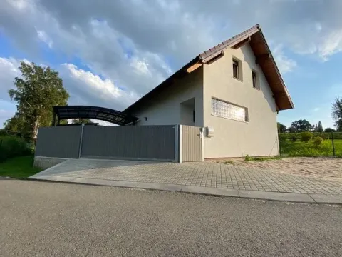 Prodej rodinného domu, Sloup v Čechách, Komenského, 145 m2