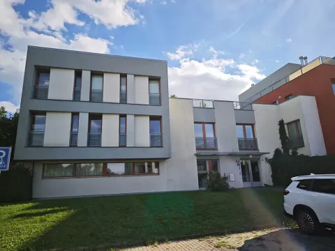 Prodej bytu 1+kk, Praha - Pitkovice, Holubinková, 39 m2