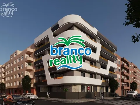Prodej bytu 4+kk, Torrevieja, Alicante, Španělsko, 96 m2