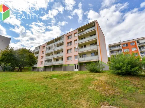Pronájem bytu 1+kk, Králův Dvůr, Nad Stadionem, 29 m2