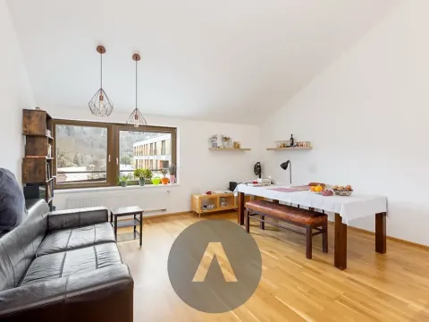 Pronájem bytu 2+kk, Dobřichovice, Za Mlýnem, 71 m2
