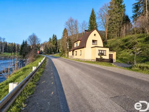 Prodej rodinného domu, Špindlerův Mlýn, 405 m2