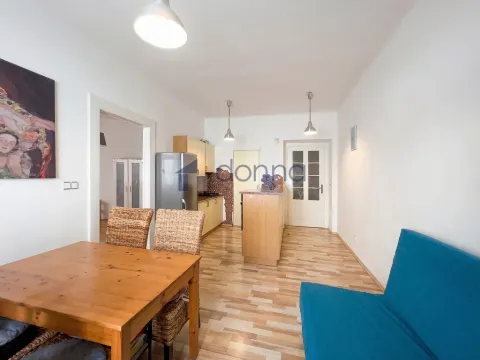 Prodej bytu 2+kk, Praha, U smaltovny, 51 m2