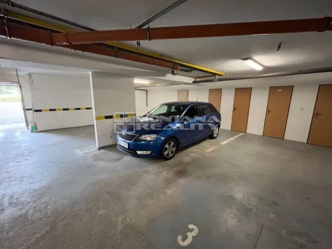 Prodej garážového stání, Olomouc, Topolová, 12 m2
