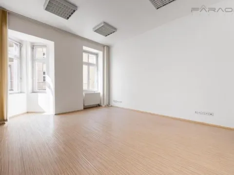 Pronájem kanceláře, Praha - Žižkov, 100 m2