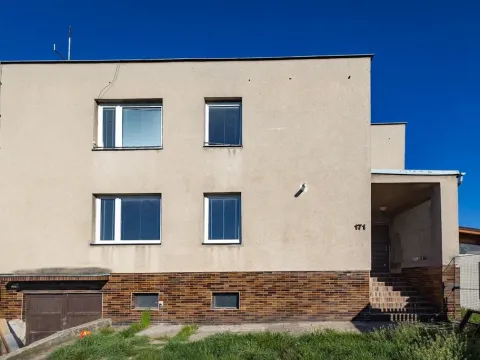 Dražba bytu 4+1, Radonice, Zápská, 108 m2
